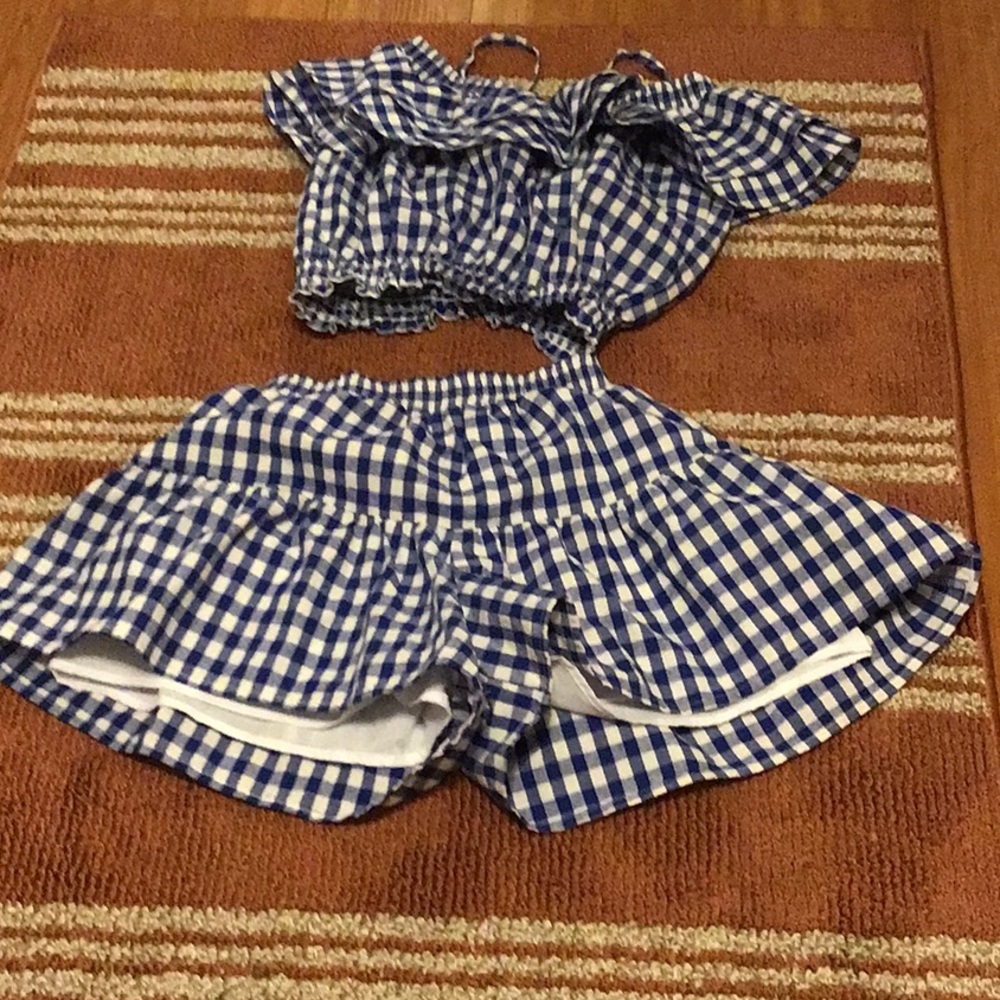 White and blue top and bottom